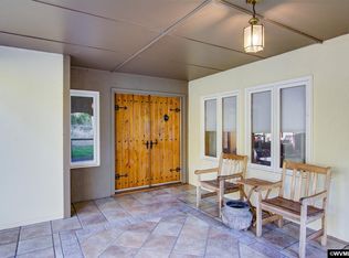 17604 S Fernwood Rd, Molalla, OR 97038