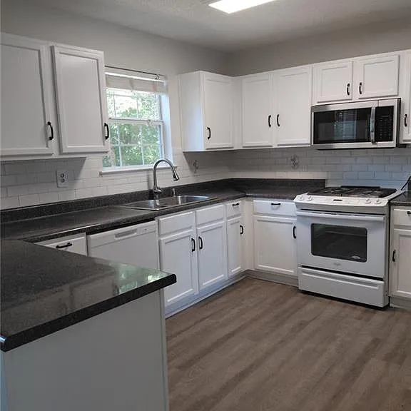 3635 Spring Mesa Dr — Photo 22