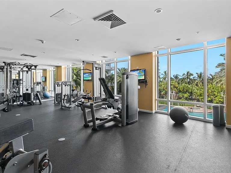 1755 Hallandale Beach Blvd #501E — Photo 19
