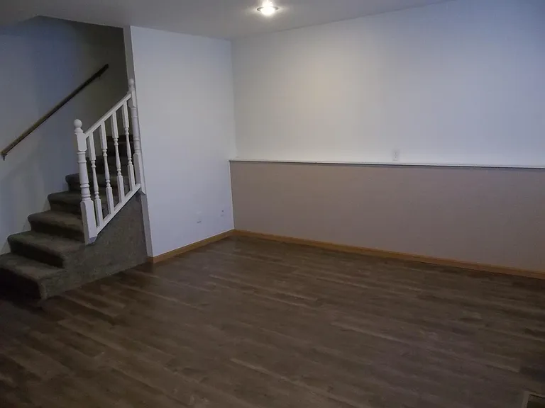 1502 Flynn Ln #B — Photo 10