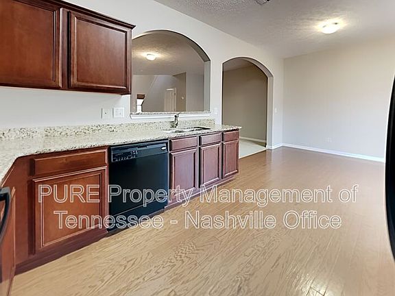 5th image of 1221 Bainbridge Dr