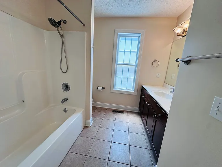 500 Tall Oak Blvd — Photo 4