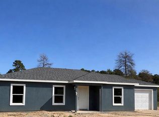 21 Fisher Pl, Ocklawaha, FL 32179