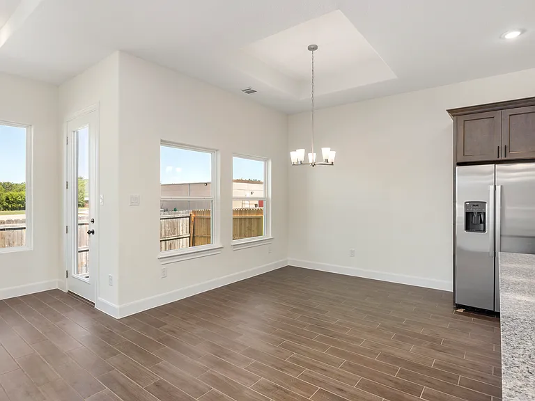 406 Park Cir — Photo 12