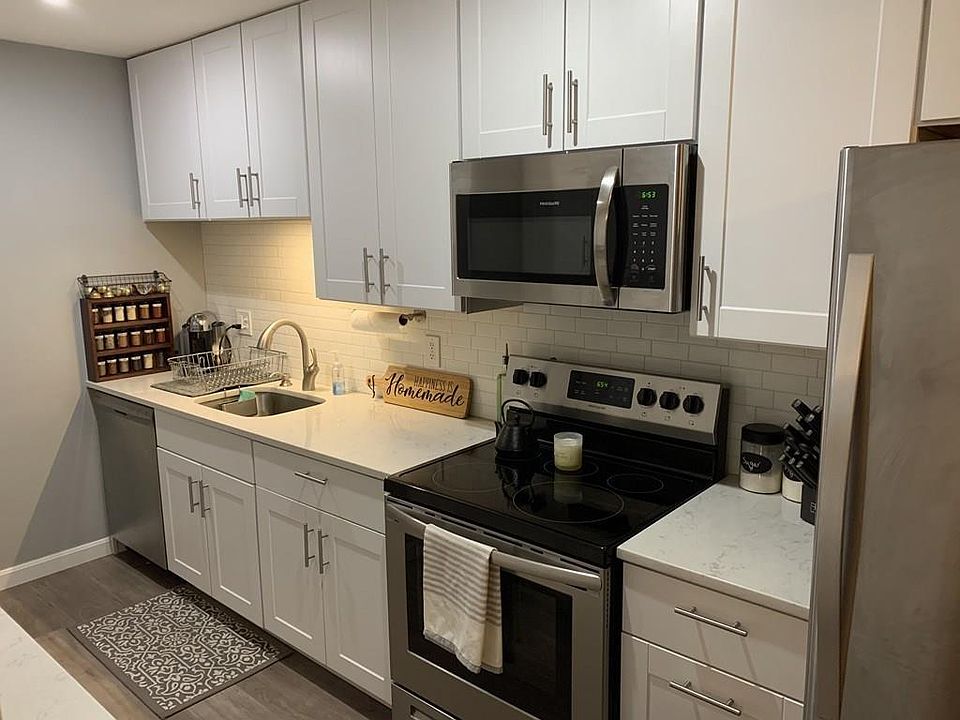 1st image of 207 Samoset St APT A17