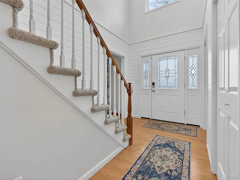 22 Blossom Hill Dr — Photo 4