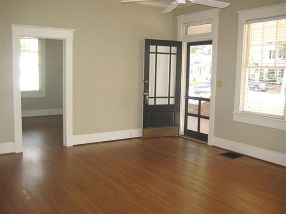 2nd image of 536 Norwood St