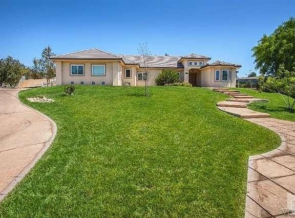 3rd image of 886 Camino El Carrizo