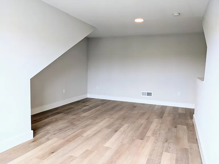 216-232 Kichline Ave #24 — Photo 7