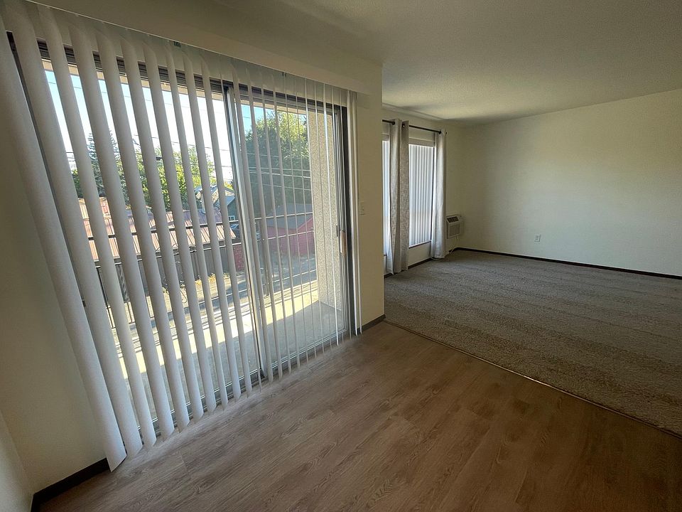 dining area with patio view