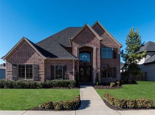 708 SE Yale St, Bentonville, AR 72712