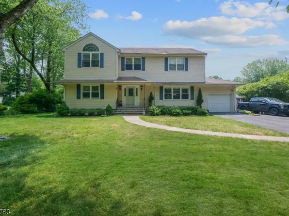 6 Phyllis Pl, Randolph Twp., NJ 07869