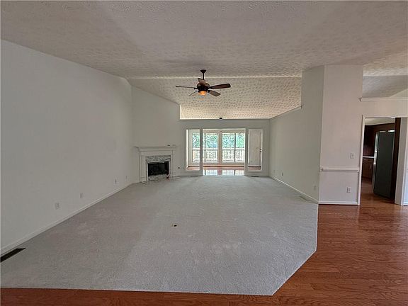 3rd image of 1747 Forest Chase Ln