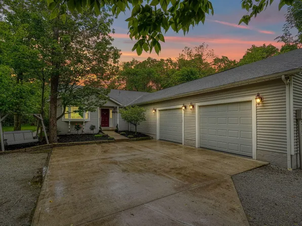 1494 Old Carriage Ct NW, Canal Winchester, OH 43110