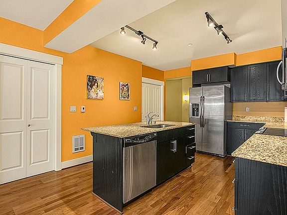 2nd image of 699 John St Unit 405