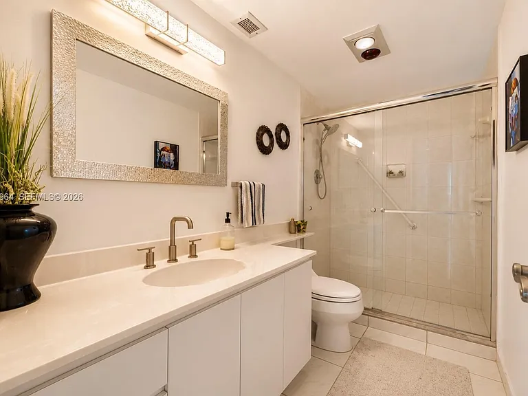 300 Bayview Dr #807 — Photo 19