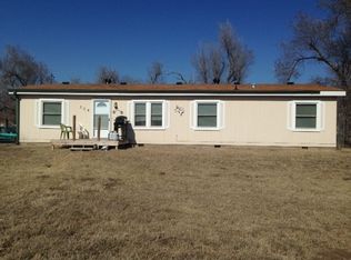 304 E Walker St, Hutchinson, KS 67501