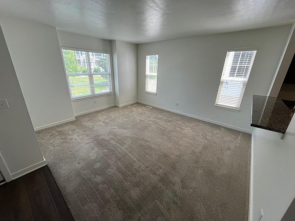 5th image of 3626 Buckingham Ln