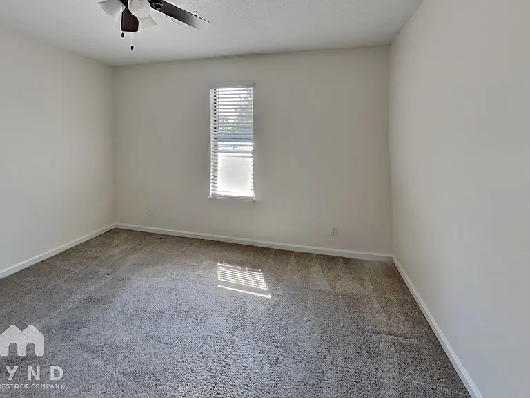 7225 Little Fawn Pkwy — Photo 12