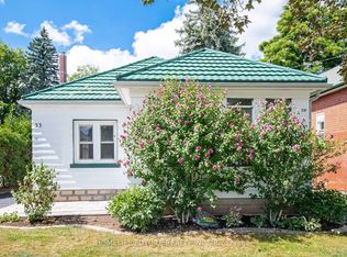 33 Brock St, Halton Hills, ON L7J 1N3
