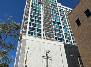 757 N Orleans St #812, Chicago, IL