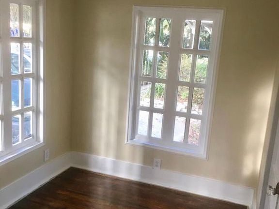 5th image of 521 Margaret Ct