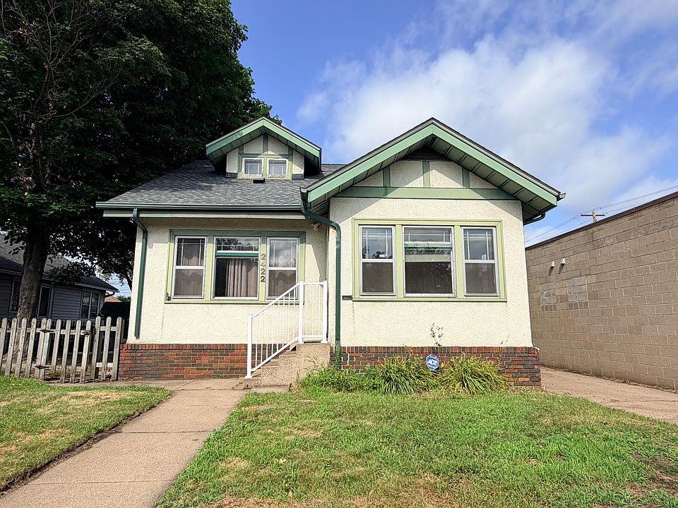 1st image of 2422 Jefferson St NE
