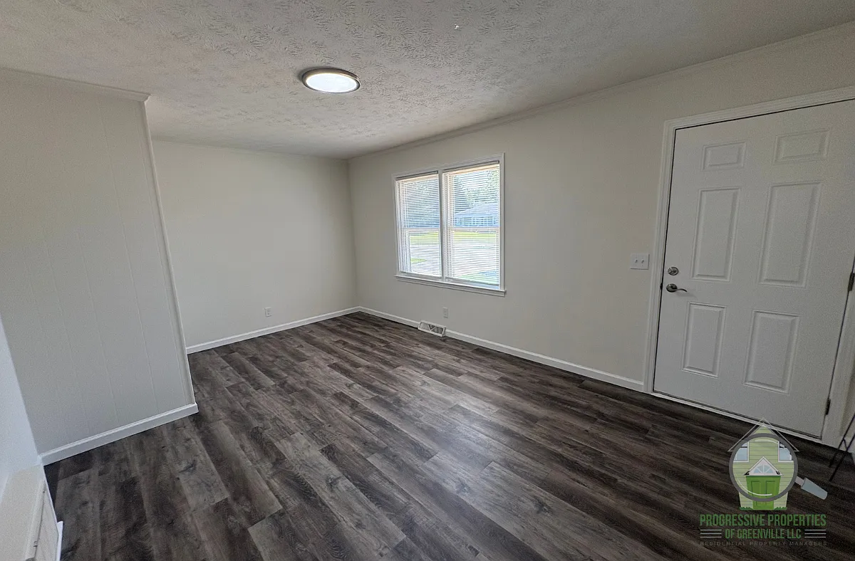 111 Fowler Road - 1 — Photo 2