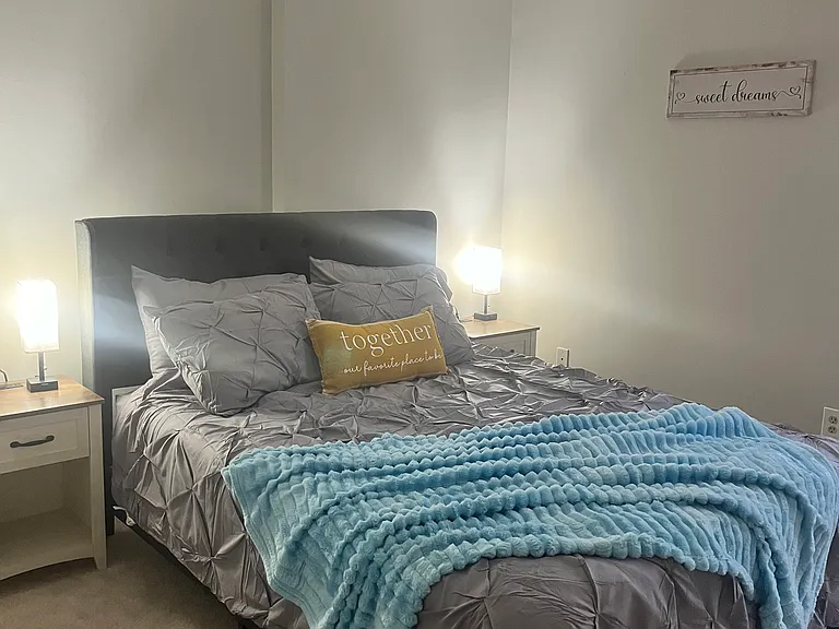 2nd bedroom