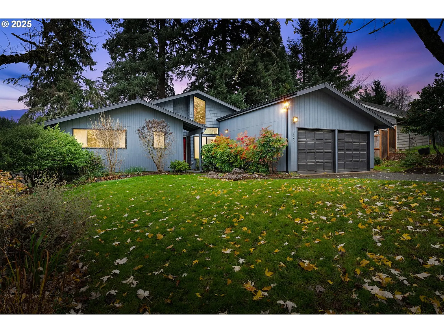 3423 Chaucer Way photo 1