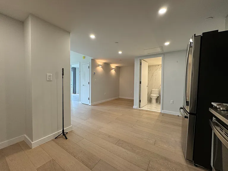 136-80 41st Ave #5C — Photo 9