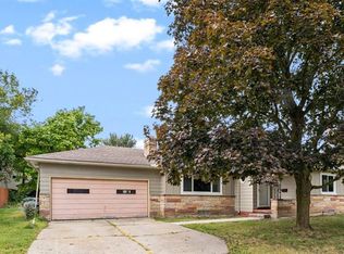 11921 Riverside Dr, Plymouth, MI 48170