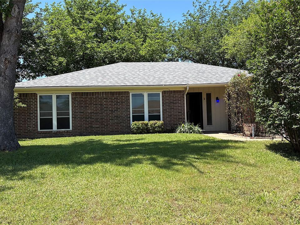 1st image of 400 Indian Crest Dr