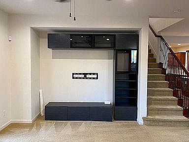 3rd image of 828 Blossom Rock Ln
