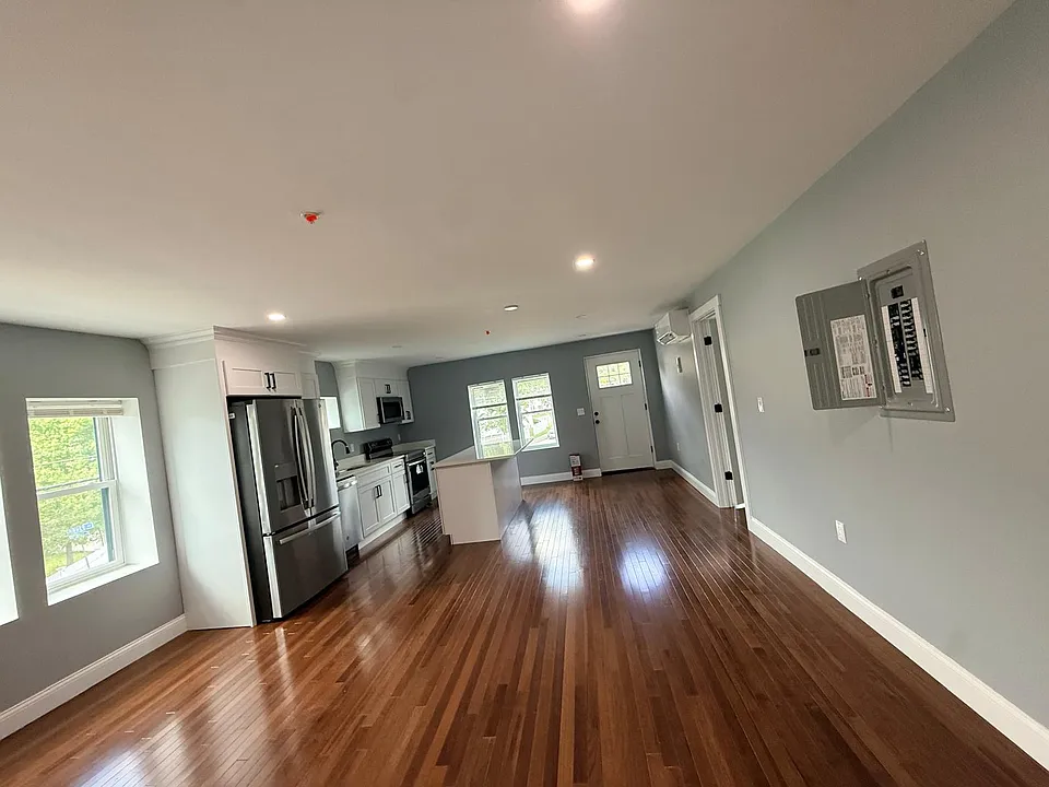 4 Neponset St #7