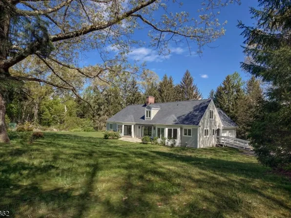 11 Three Gables Rd, Morristown, NJ 07960