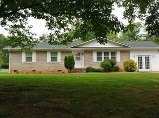 137 Cedar Ln, Rutherfordton, NC 28139