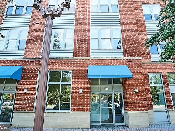 2nd image of 1800 Wilson Blvd #128