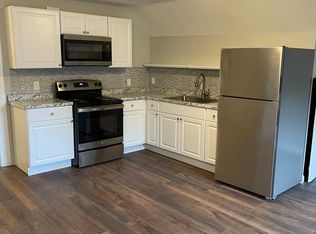 71 Front St #3, Suncook, NH 03275