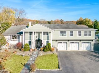 822 Valley Rd, Wayne, NJ 07470