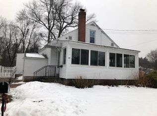 32 Mayher St, Easthampton, MA 01027