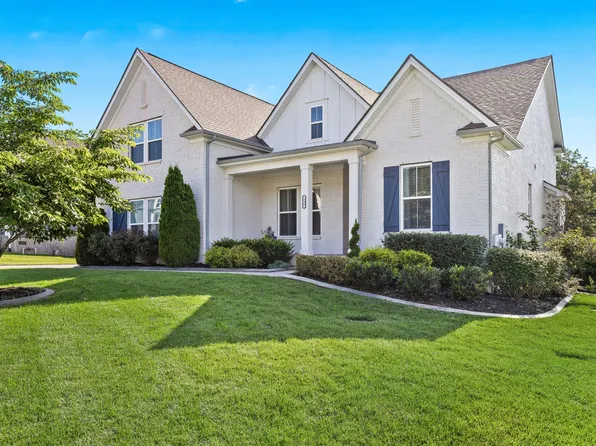 530 Oakvale Ln, Mount Juliet, TN 37122