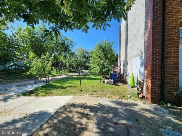 1019 W Lombard St, Baltimore, MD 21223