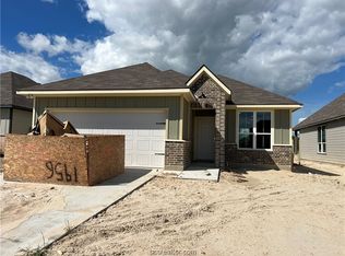 1956 Chief St, Bryan, TX 77807