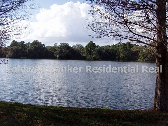 5th image of 12378 Berkeley Square Dr