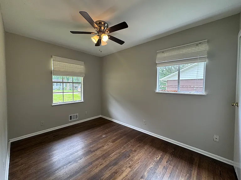 6241 Bermuda St — Photo 21