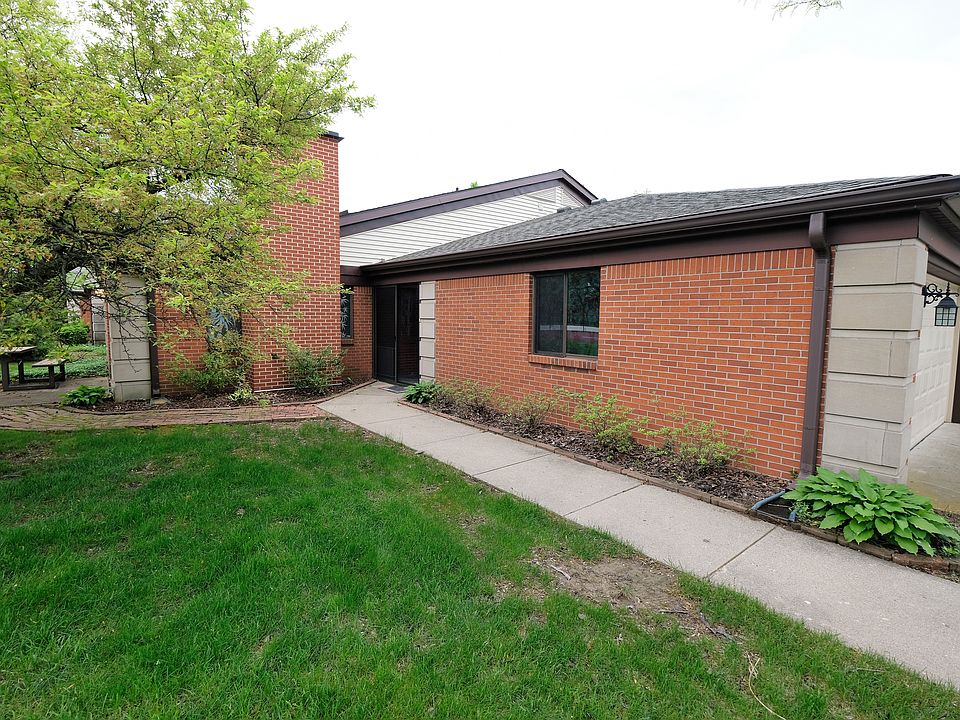1st image of 2238 Golden Oaks N