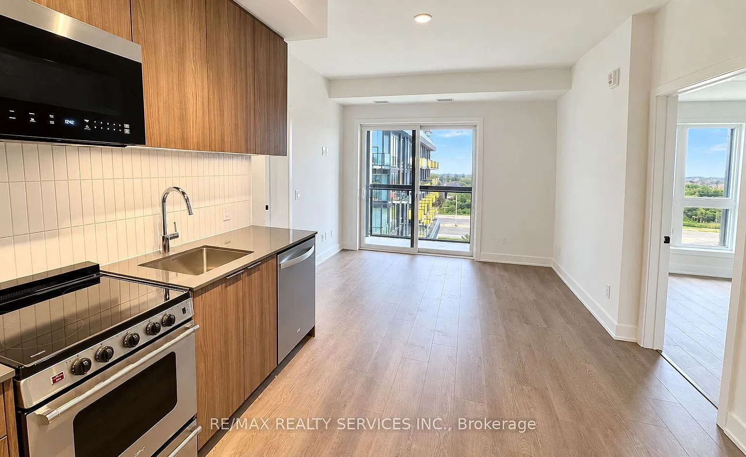 2 bed, $2,475 — Photo 3