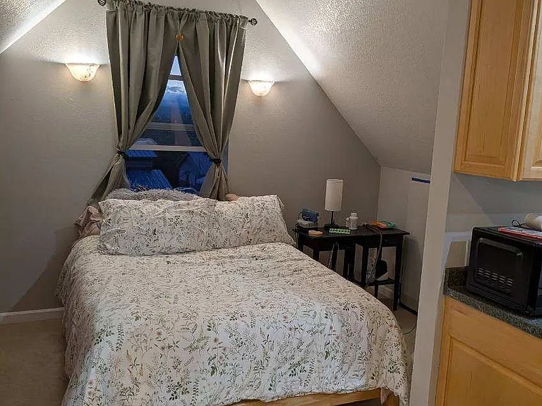 802 S Shobert St #A — Photo 5
