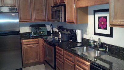 Kitchen w/ new appliances